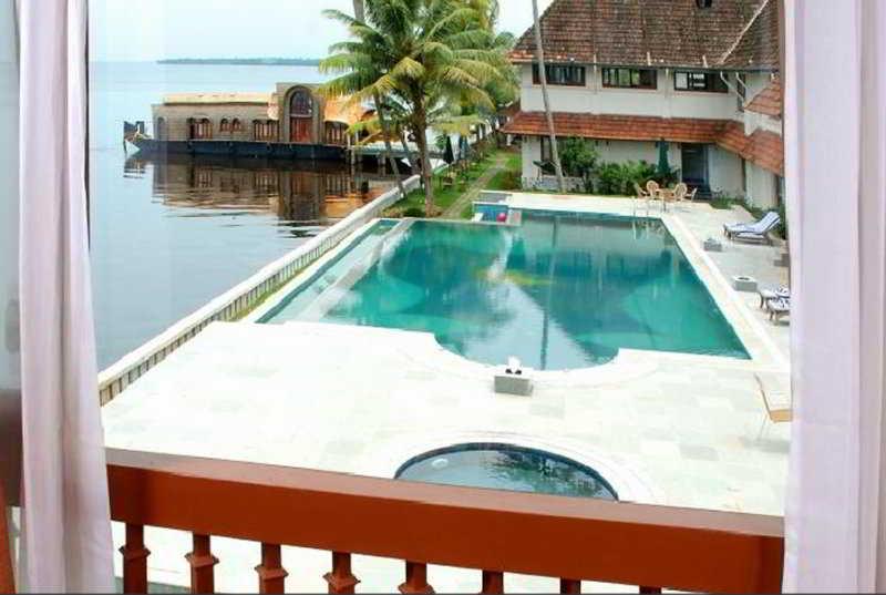 Lemon Tree Vembanad Lake Resort, Kerala Alappuzha Eksteriør billede