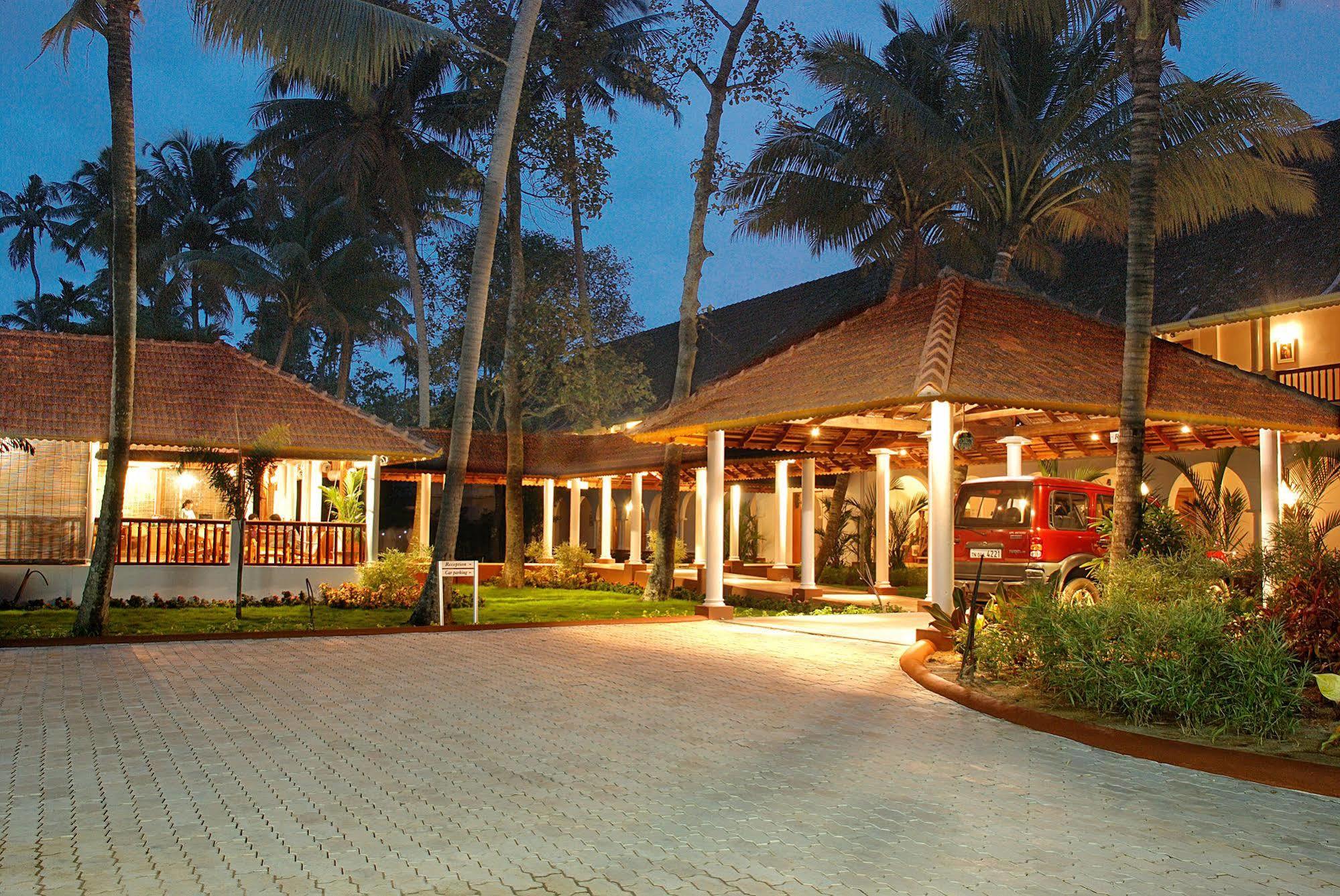 Lemon Tree Vembanad Lake Resort, Kerala Alappuzha Eksteriør billede